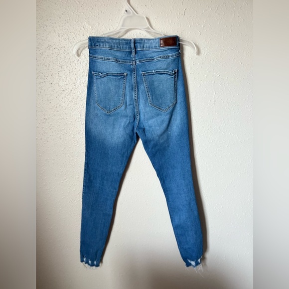 Hollister Curvy High-Rise Super Skinny
Jeans Size 3S Classic Stretch Denim
Blue - Picture 5 of 5